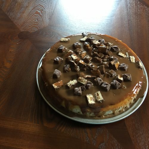Snickers Cheesecake