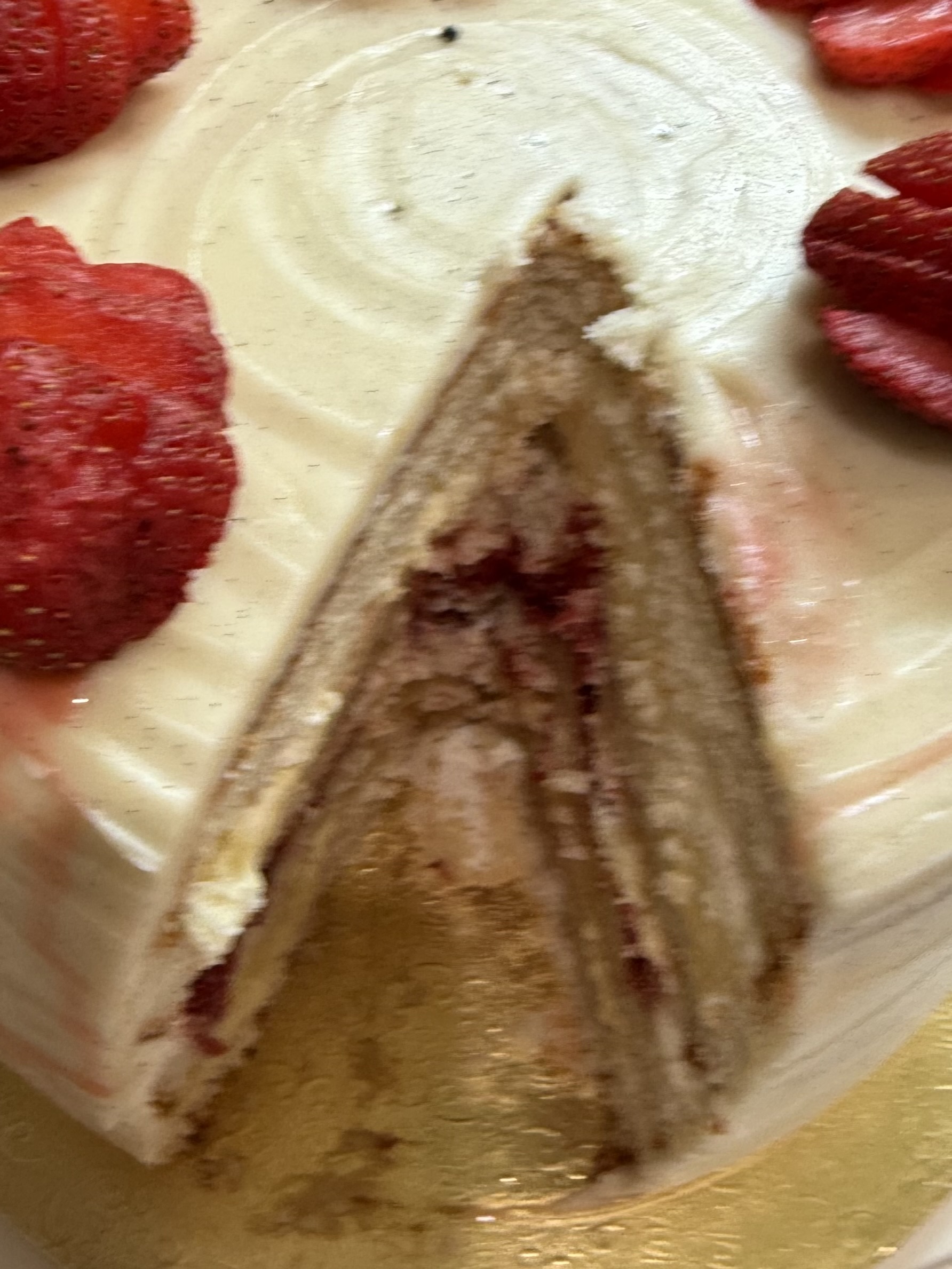 Strawberry Vanilla Cream Cake - Image 2